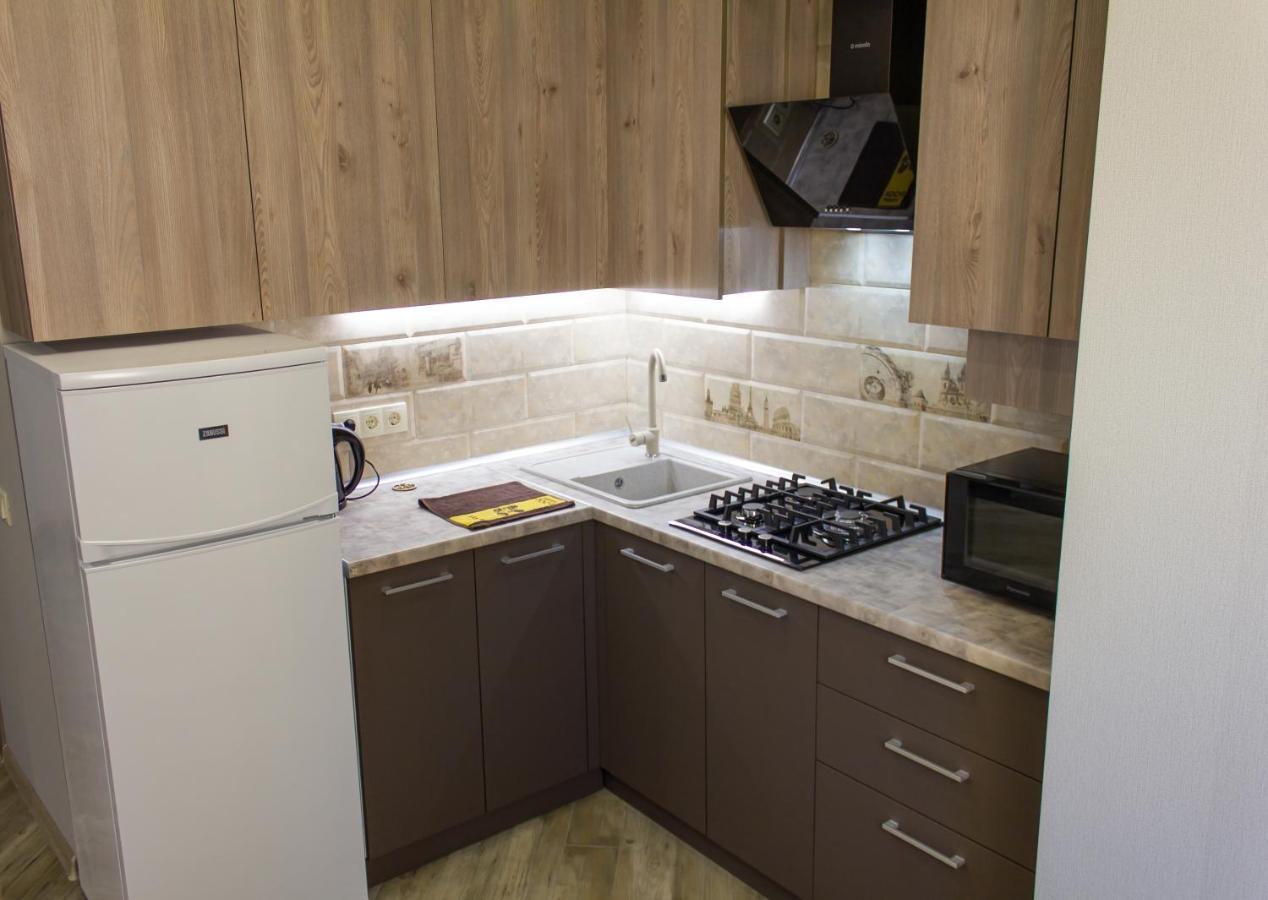 Уютная Vip-Студия В Центре. Vinnytsia Bagian luar foto